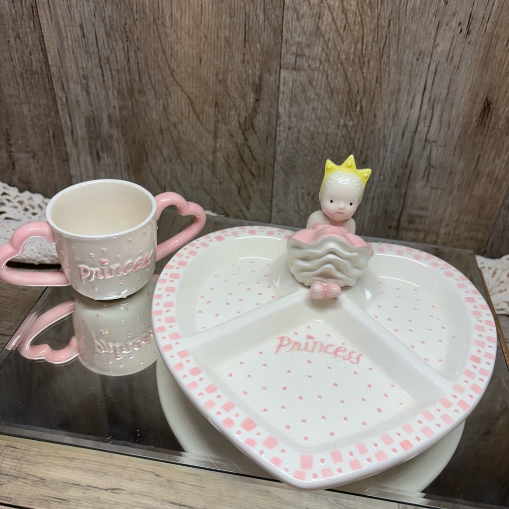 CUTE MUD PIE PRINCESS CROWN PINK & WHITE CHILDS DIVIDED CERAMIC PLATE AND CUP